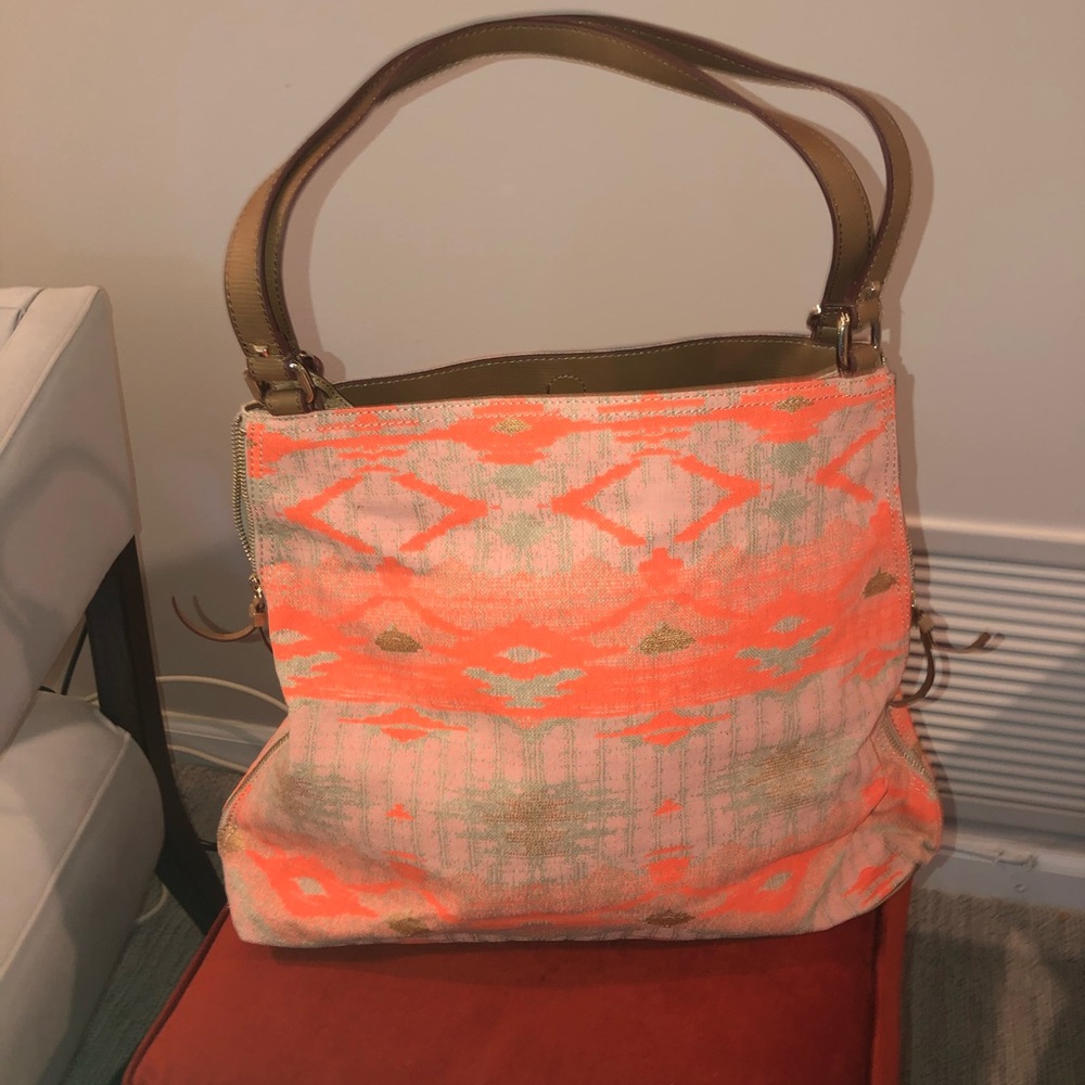 Ladies handbag